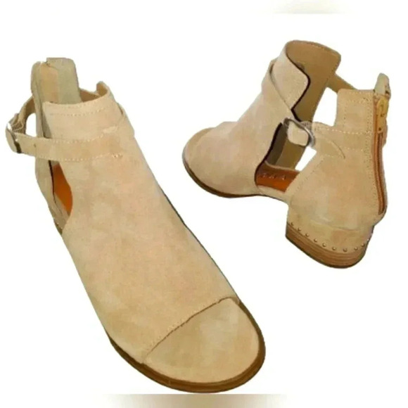 Boho Mod 10 Fall Western Biker Suede Peep Toe Block Heel Bootie Shoe - Picture 1 of 5